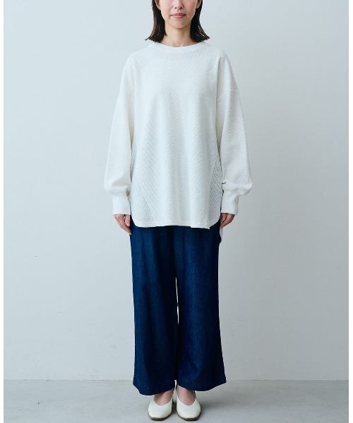 IEDIT（イディット）の「ＩＥＤＩＴ　ハニカム柄ワッフル素材のバックボタンプルオーバー（Tシャツ/カットソー・レディース・ネイビー/チャコールグレー/ホワイト・LARGE/MEDIUM/X-LARGE/XX-LARGE/SMALL/XXX-LARGE）」の7枚目の写真