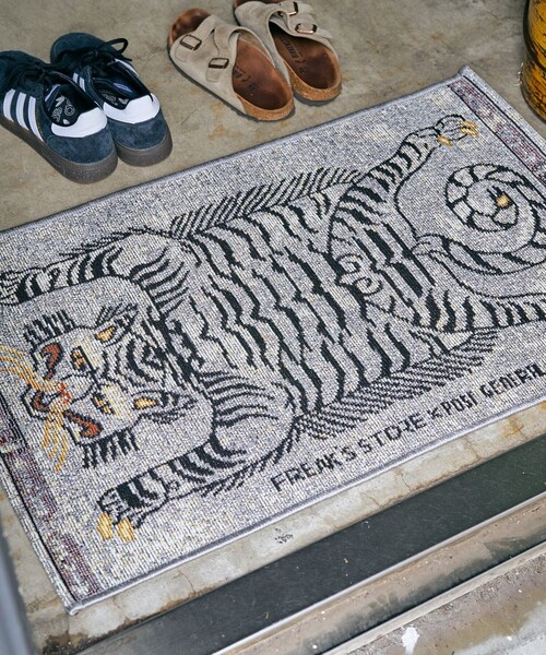 POST GENERAL（ポストジェネラル）の「POST GENERAL/ポストジェネラル 別注 TO-GO MAT / トゥーゴーマット（ラグ/マット・メンズ・オレンジ/ホワイト/ブラック/グレー・ONE SIZE）」の10枚目の写真