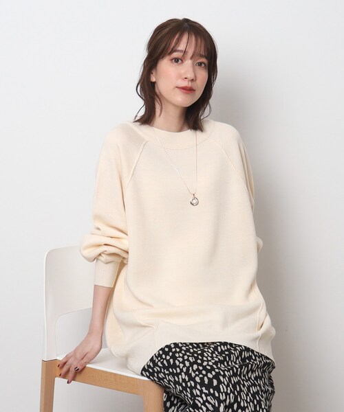 SHOO・LA・RUE(シューラルー)の「◆【体型カバー】ビッグシルエット なめらか ドルマンニット(ニット/セーター・レディース・ベージュ/アイボリー/グリーン系/ピンク系/チャコールグレー・00)」の1枚目の写真