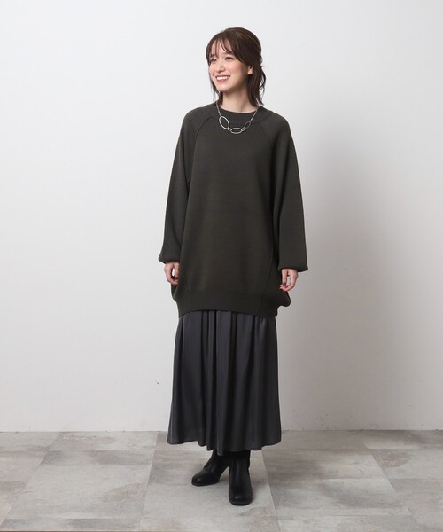 SHOO・LA・RUE(シューラルー)の「◆【体型カバー】ビッグシルエット なめらか ドルマンニット(ニット/セーター・レディース・ベージュ/アイボリー/グリーン系/ピンク系/チャコールグレー・00)」の6枚目の写真