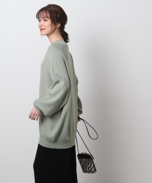 SHOO・LA・RUE(シューラルー)の「◆【体型カバー】ビッグシルエット なめらか ドルマンニット(ニット/セーター・レディース・ベージュ/アイボリー/グリーン系/ピンク系/チャコールグレー・00)」の13枚目の写真