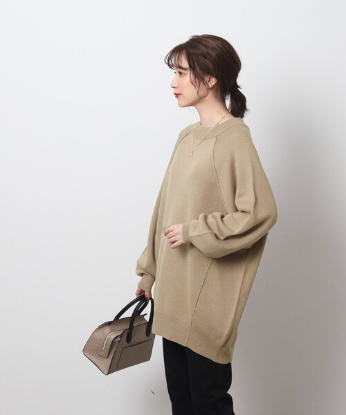 SHOO・LA・RUE(シューラルー)の「◆【体型カバー】ビッグシルエット なめらか ドルマンニット(ニット/セーター・レディース・ベージュ/アイボリー/グリーン系/ピンク系/チャコールグレー・00)」の17枚目の写真