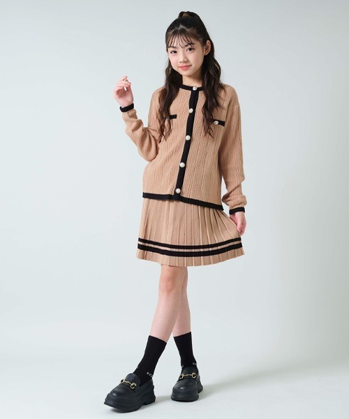 by LOVEiT（バイラビット）の「パールボタンニットカーディガン（カーディガン/ボレロ・キッズ・アイボリー/モカ/ブラック・130cm/150cm/160cm/140cm/120cm）」の7枚目の写真