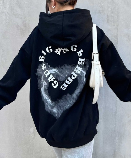 SPIGA(スピーガ)の「ハートプリントロゴBIGパーカー(パーカー・レディース・ブラック/ホワイト/ベージュ・FREE)」の3枚目の写真