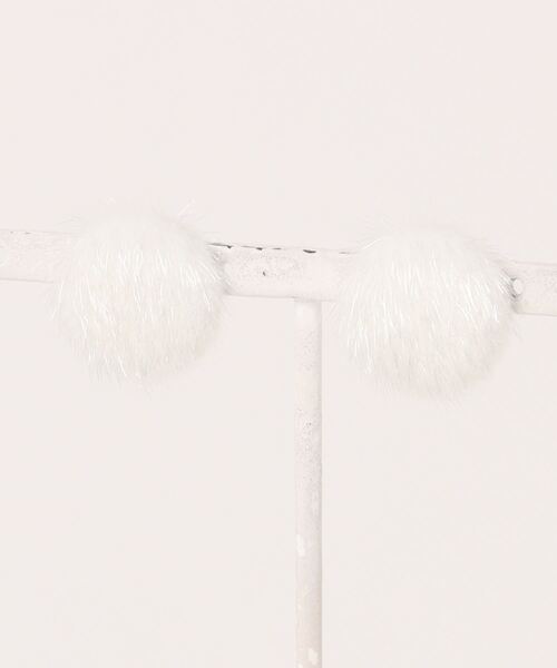 SPIGA（スピーガ）の「ﾌｧｰﾎﾞﾀﾝﾋﾟｱｽ（ピアス（両耳用）・レディース・ホワイト/ピンク/ボルドー/ブラウン/グレー/ブラック・FREE）」の2枚目の写真