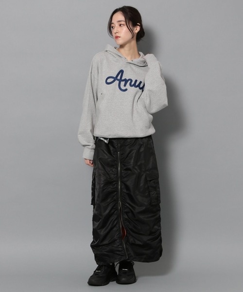 Anui レタリングロゴフーディ ブラック Mサイズ セール】【UNISEX】レタリングロゴフーディ（パーカー）｜Anui