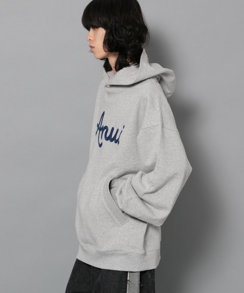 Anui（アニュイ）の「【UNISEX】レタリングロゴフーディ（パーカー・レディース・レッド/グレー/ブラック/ネイビー・SMALL/MEDIUM/LARGE）」の20枚目の写真