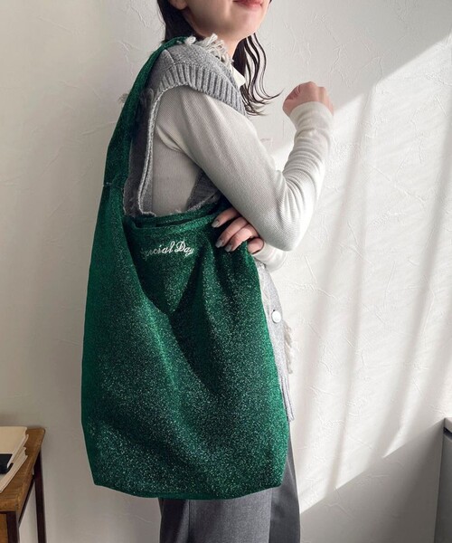 fredy emue(フレディエミュ)の「ラメワンポイント刺繍トートバッグ(トートバッグ・レディース・シルバー/オレンジ/グリーン・FREE)」の6枚目の写真