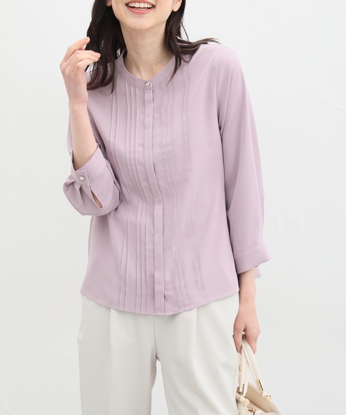 Honeys(ハニーズ)の「8分袖ピンタックブラウス(シャツ/ブラウス・レディース・ホワイト/ライトグレー/ブラック/サックスブルー/ライトピンク/ピンク系その他・S/M/L/LL/3L)」の5枚目の写真