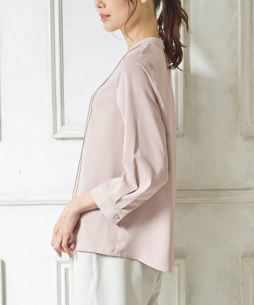 Honeys(ハニーズ)の「8分袖ピンタックブラウス(シャツ/ブラウス・レディース・ホワイト/ライトグレー/ブラック/サックスブルー/ライトピンク/ピンク系その他・S/M/L/LL/3L)」の9枚目の写真