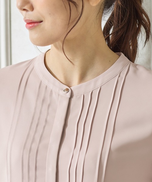 Honeys(ハニーズ)の「8分袖ピンタックブラウス(シャツ/ブラウス・レディース・ホワイト/ライトグレー/ブラック/サックスブルー/ライトピンク/ピンク系その他・S/M/L/LL/3L)」の11枚目の写真