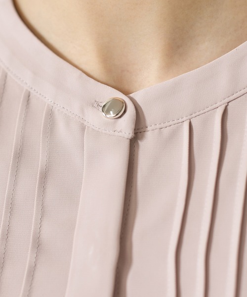 Honeys(ハニーズ)の「8分袖ピンタックブラウス(シャツ/ブラウス・レディース・ホワイト/ライトグレー/ブラック/サックスブルー/ライトピンク/ピンク系その他・S/M/L/LL/3L)」の12枚目の写真