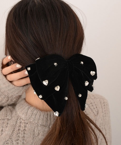 VIBGYOR Women（ヴィブジョー　ウィメン）の「【float】ベロア レイヤード リボン バレッタ（バレッタ/ヘアクリップ・レディース・ブラック・FREE）」の2枚目の写真