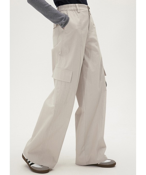 Fano Studios(ファノ ストゥディオズ)の「ハイウエストストレートカーゴパンツ FC24K020【Fano Studios】(スラックス・レディース・グレイッシュベージュ・L/M/S)」の1枚目の写真