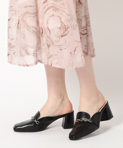 ESPERANZA(エスペランサ)の「チェーンミュールローファー 24SS(サンダル・レディース・ブラック/アイボリー/ベージュ系2・S/M/L/LL)」の6枚目の写真