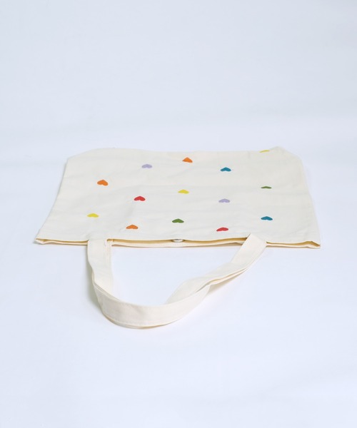 shopnikoniko（ショップニコニコ）の「トートバッグ カラフルハート刺繍 キャンバス トート A4（トートバッグ・レディース・パープル/ブルー/ホワイト・フリー）」の15枚目の写真