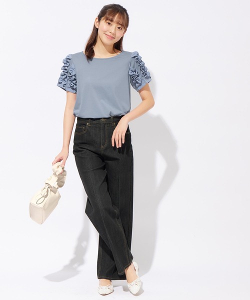alotta(アロッタ)の「袖フリルひんやりカットソー(Tシャツ/カットソー・レディース・ホワイト/ブルー・LARGE/MEDIUM/X-LARGE)」の13枚目の写真
