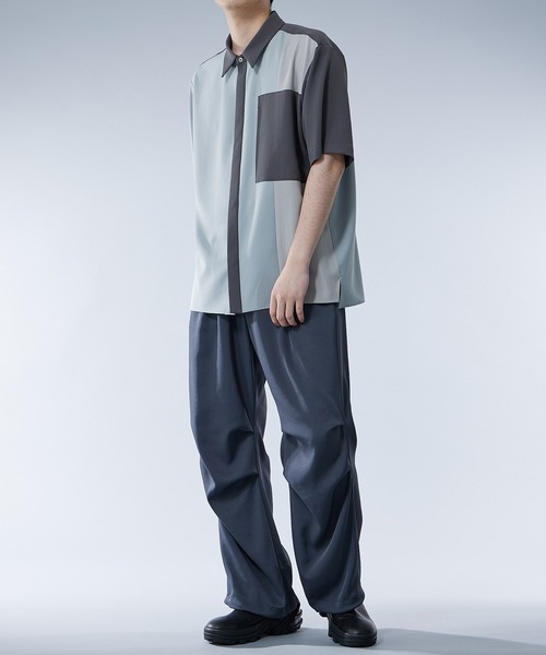 UNITED TOKYO（ユナイテッドトウキョウ）の「ドレープスノーパンツ｜セットアップ着用可能（カーゴパンツ・メンズ・グレー/ブラック・1/2）」の9枚目の写真