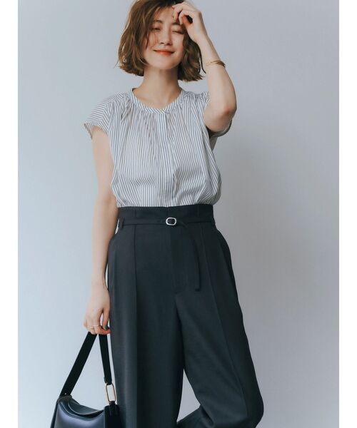 YECCA VECCA（イェッカヴェッカ）の「ギャザーブラウス（シャツ/ブラウス・レディース・オフホワイト/サックスブルー/ネイビー/ストライプ・FREE）」の8枚目の写真