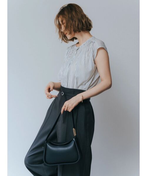 YECCA VECCA（イェッカヴェッカ）の「ギャザーブラウス（シャツ/ブラウス・レディース・オフホワイト/サックスブルー/ネイビー/ストライプ・FREE）」の10枚目の写真