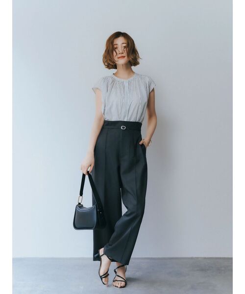 YECCA VECCA（イェッカヴェッカ）の「ギャザーブラウス（シャツ/ブラウス・レディース・オフホワイト/サックスブルー/ネイビー/ストライプ・FREE）」の16枚目の写真