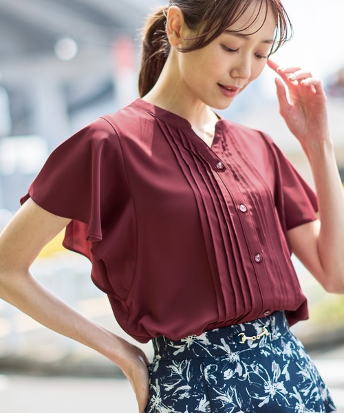 Honeys（ハニーズ）の「ピンタックブラウス（シャツ/ブラウス・レディース・ネイビー/ダークブラウン/ライトグレー/ボルドー/ホワイト・3L/LL/L/M/S）」の5枚目の写真