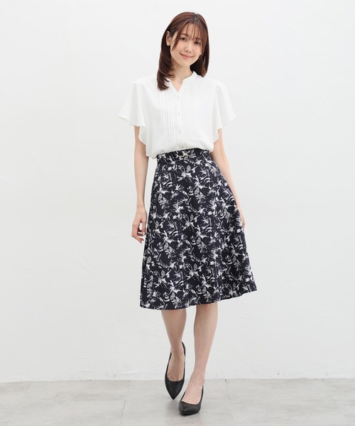 Honeys（ハニーズ）の「ピンタックブラウス（シャツ/ブラウス・レディース・ネイビー/ダークブラウン/ライトグレー/ボルドー/ホワイト・3L/LL/L/M/S）」の6枚目の写真