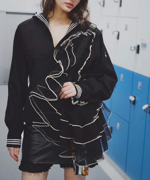 ORIENT MILLINERY（オリエント ミリナリー）の「DORA TIER - MAXI | チュールフリルバッグ - マキシ（ボディバッグ/ウエストポーチ・レディース・ブラック×ホワイト/ホワイト×ネイビー/ホワイト×ライトグレー/ベージュ系/ライトグレー系/ホワイト×ブラック・FREE）」の10枚目の写真