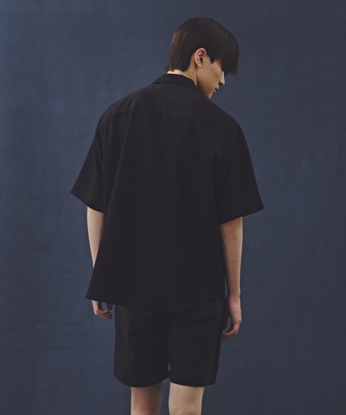 NANO universe（ナノユニバース）の「「Commonuse」TRツイルオープンカラーシャツ（シャツ/ブラウス・メンズ・ブラック/チャコール・L/M）」の5枚目の写真