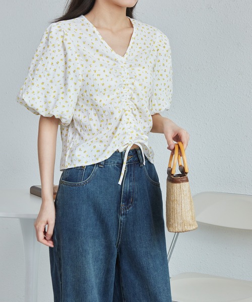 MAISON DE THERESE(メゾン ド テレーズ)の「花柄Vネック半袖ブラウス(シャツ/ブラウス・レディース・イエロー/ブルー・M/L)」の9枚目の写真