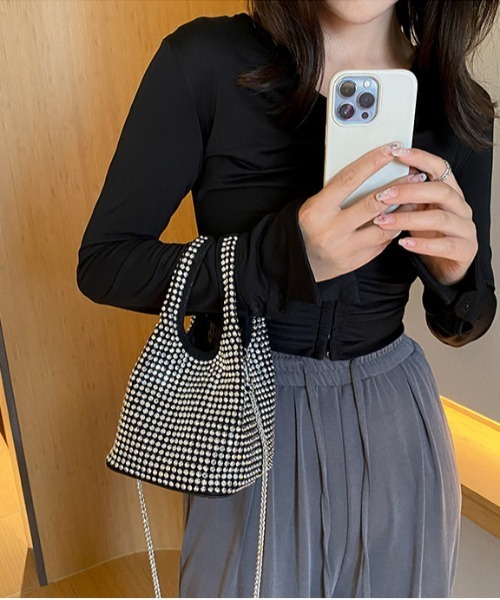 FREE STYLISTS（フリー スタイリスト）の「Y2K ビジューミニバッグ キラキラバッグ バケットバッグ キラキラ ビジュー ハンドバッグ 2WAY（ハンドバッグ・レディース・ブラック/グレー/ブラック系その他・FREE）」の12枚目の写真