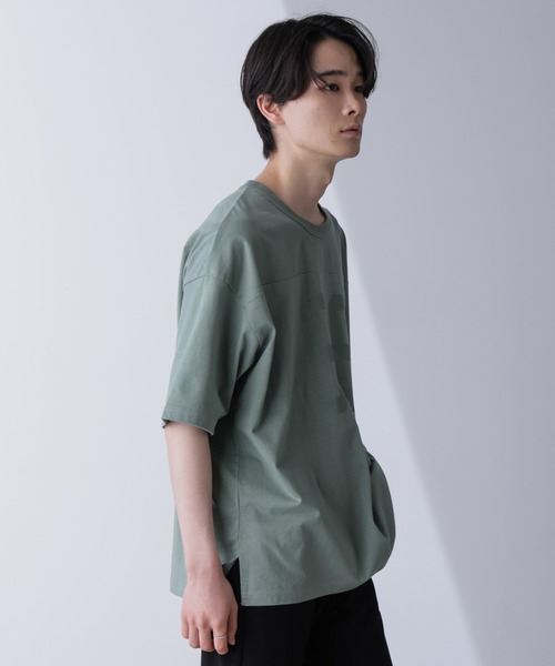 NANO universe(ナノユニバース)の「シャドープリントフットボールTシャツ 半袖(Tシャツ/カットソー・メンズ・ブラック/グリーン・L/M)」の6枚目の写真