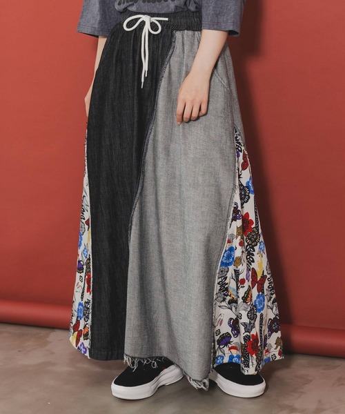 142726：花蝶柄リメイク風 切替デニムスカート（スカート）｜ScoLar  