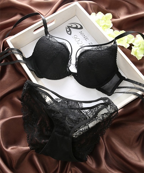 デザインストラップ レースブラショーツセット culu360（ブラ&ショーツ