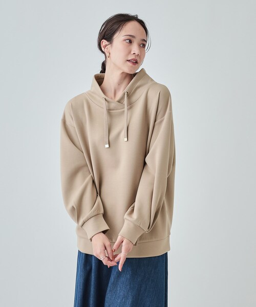 DRESKIP(ドレスキップ)の「◆【高レビュー】なめらかタッチ もちさら抜け襟トップス(スウェット・レディース・ブラック/ライトブルー/ライトグレー/ピンク系/ベージュ・02/03/04)」の14枚目の写真