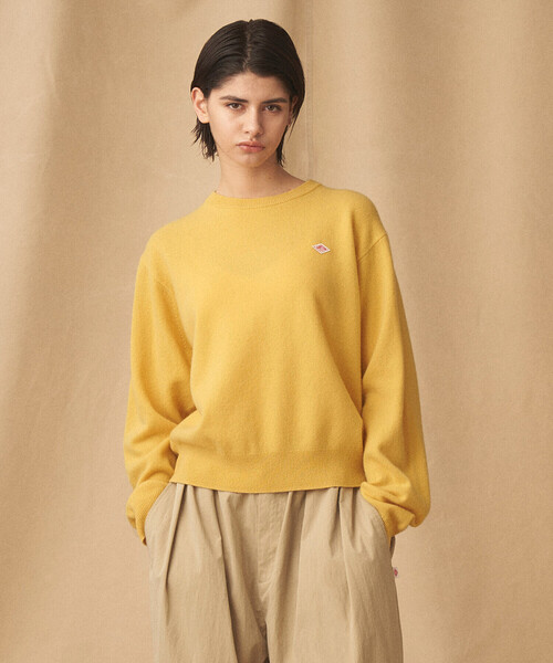 DANTON（ダントン）の「WOMEN'S LAMBSWOOL CREW NECK KNIT PULLOVER（ニット/セーター・レディース・イエロー/ダークグレー/ダークグリーン/ブラック/グレイッシュベージュ/ライトブラウン/ブルー/オートミール/オレンジ/ライトグレー/ブラウン/ダークネイビー/レッド・36/38）」の15枚目の写真