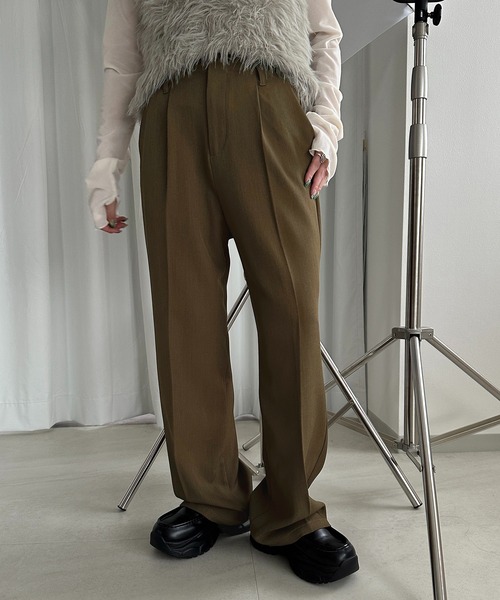 apres jour mignon（アプレジュールミニョン）の「シュエットフレアパンツ【ZOZOTOWN限定アイテム】（その他パンツ・レディース・チャコールグレー/ブラック/ボルドー/マスタード/ブラウン系その他/グレイッシュベージュ・SMALL/MEDIUM/LARGE/X-LARGE）」の14枚目の写真