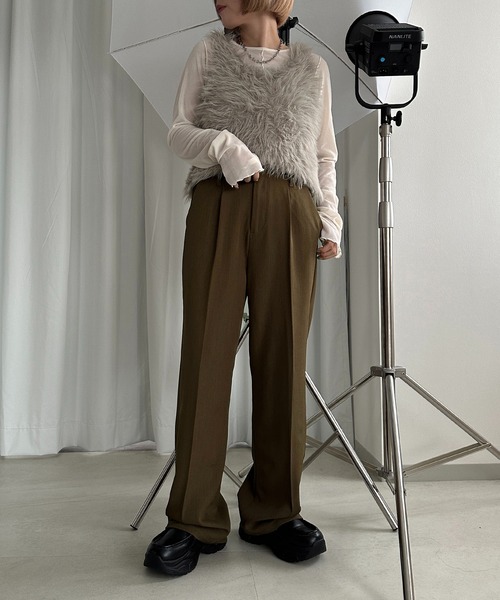 apres jour mignon（アプレジュールミニョン）の「シュエットフレアパンツ【ZOZOTOWN限定アイテム】（その他パンツ・レディース・チャコールグレー/ブラック/ボルドー/マスタード/ブラウン系その他/グレイッシュベージュ・SMALL/MEDIUM/LARGE/X-LARGE）」の18枚目の写真