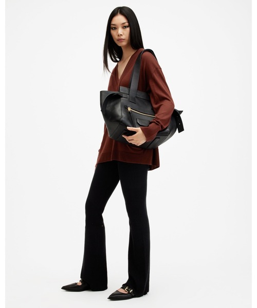 ALLSAINTS(オールセインツ)の「BERN MERINO WOOL V-NECK JUMPER | BERN メリノ ウール Vネック ニット・セーター(ニット/セーター・レディース・ブラウン系その他・XS/S/M/L)」の3枚目の写真