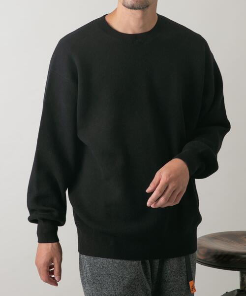 URBAN RESEARCH ROSSO MEN（アーバンリサーチロッソメン）の「『一部WEB限定カラー』綿カシミヤワイドフィットクルーネックニット（ニット/セーター・メンズ・グリーン/アイボリー/ブラック/ブルー/グレー・LARGE/MEDIUM）」の7枚目の写真