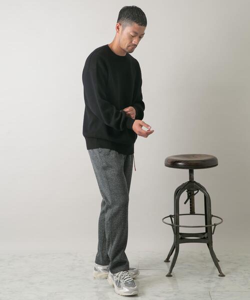 URBAN RESEARCH ROSSO MEN（アーバンリサーチロッソメン）の「『一部WEB限定カラー』綿カシミヤワイドフィットクルーネックニット（ニット/セーター・メンズ・グリーン/アイボリー/ブラック/ブルー/グレー・LARGE/MEDIUM）」の14枚目の写真