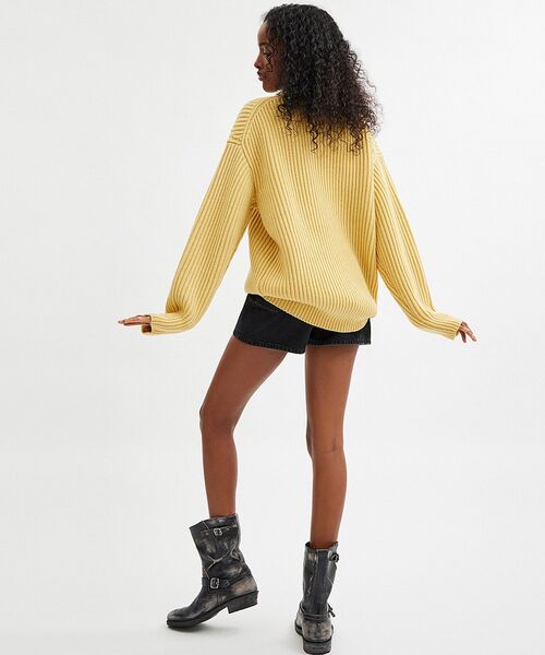 COACH(コーチ)の「クルーネック ダック セーター・リサイクル ウール(ニット/セーター・レディース・イエロー系その他・X-SMALL/SMALL/MEDIUM)」の3枚目の写真