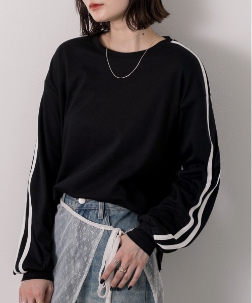 ad thie(アドティエ)の「サイドライン スムースプルオーバー(スウェット・レディース・ベージュ/オフホワイト/杢グレー/ブラック/グレー系・FREE)」の3枚目の写真