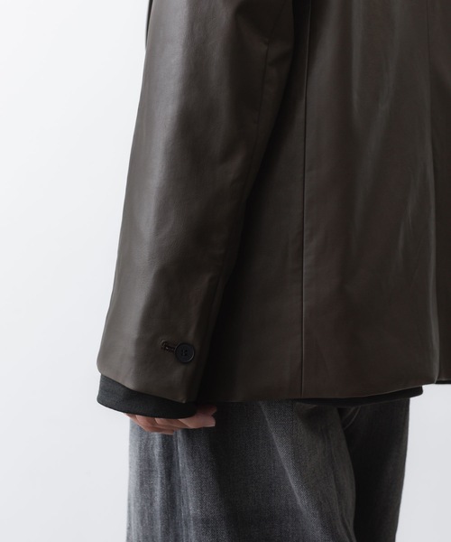 VEIN (ヴェイン)の「シンセティックレザー 2B JKT / SYNTHETIC LEATHER 2B JKT(テーラードジャケット・メンズ・ブラック/ブラウン・1/2/3)」の9枚目の写真