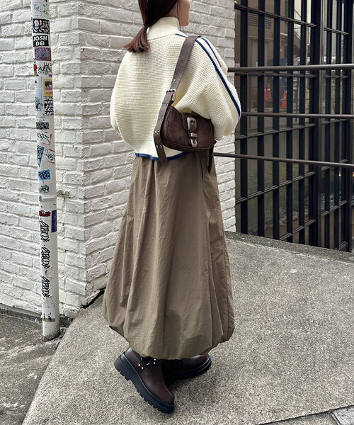 w closet（ダブルクローゼット）の「ラインWジップニット（ニット/セーター・レディース・ネイビー/ピンク/アイボリー・FREE）」の13枚目の写真