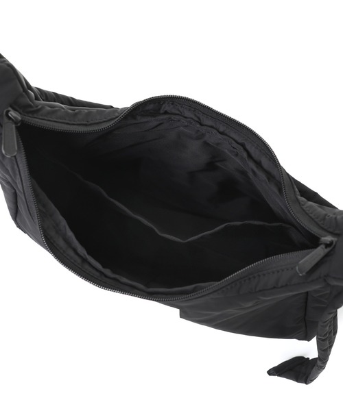 Manhattan Portage（マンハッタンポーテージ）の「Allerton Shoulder Bag Padded Polyester Poplin（ショルダーバッグ・レディース・ブラック・X-SMALL）」の4枚目の写真