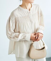 シャーリングギャザーブラウス