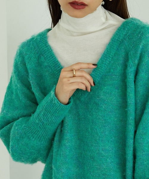 MISCH MASCH(ミッシュマッシュ)の「メランジVネックニットプルオーバー MO33N06(ニット/セーター・レディース・アイボリー/ブルー/グリーン/パープル・フリ-)」の1枚目の写真