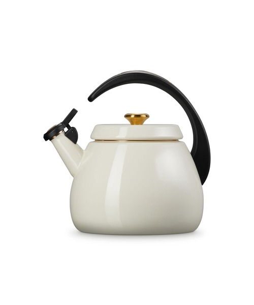 Le Creuset(ルクルーゼ)の「クロシェ・ケトル(キッチンツール・レディース・クリーム/グレー系その他/ブルー系その他/チェリーレッド・ONE SIZE)」の5枚目の写真