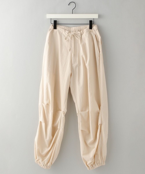 e/rm（イーアールエム）の「【e/rm・コラボ】AOR＊e/rm ナイロンパンツ（その他パンツ・レディース・ライトベージュ/ネイビー・FREE）」の2枚目の写真